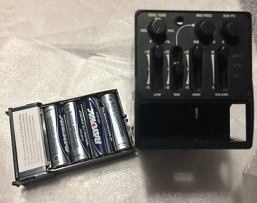 タカミネ プリアンプ CTP-1 COOL TUBEの、電池ケース交換