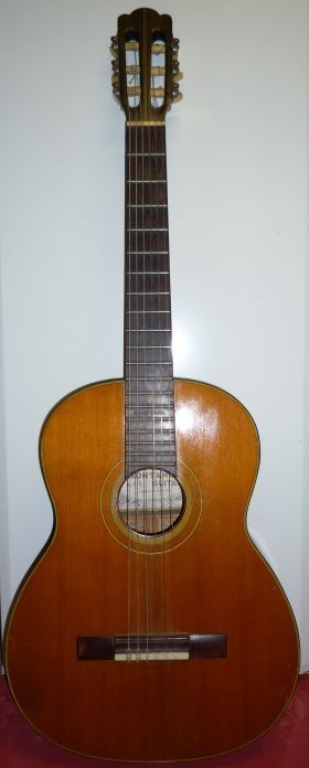 YAIRI製造の、MONTANOガットギター。。: kasumi ＜音楽な日々の、あれこれ＞。。